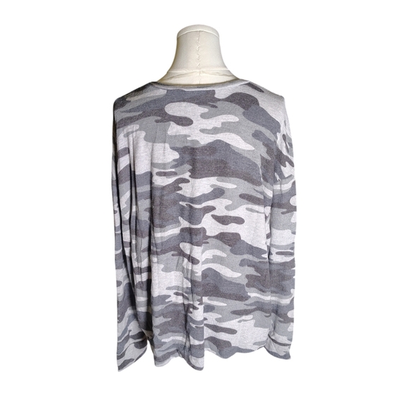 Time and Tru Super Soft Gray Camo Long Sleeve Tee Size Extra Large - Picture 3 of 8